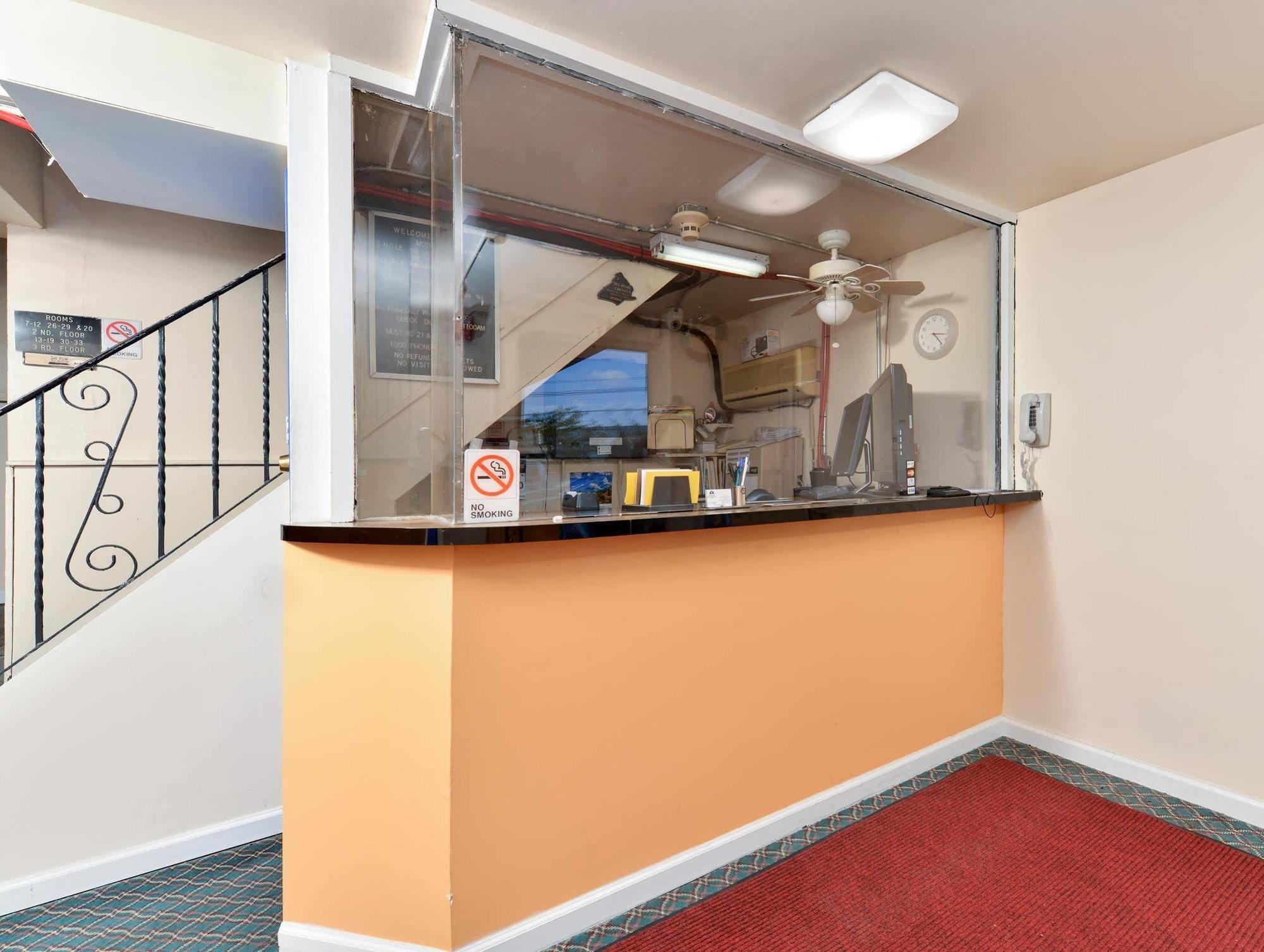 Americas Best Value Inn Media Philadelphia Eksteriør bilde